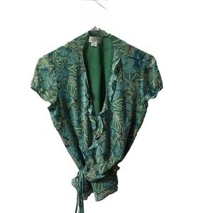 Ann Taylor Loft Womens Green Floral Pattern Ruffle Front Cap Sleeve Top Size 6